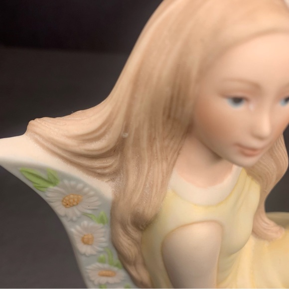 Goebel Vintage Figure Awakening Limited Edition Artist Signature Laszlo Ispanky - Picture 5 of 5